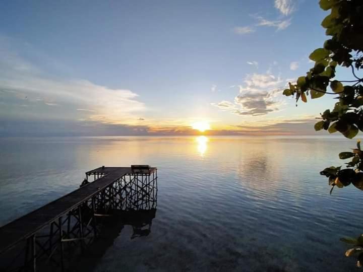 Maratua Dive Center And Lodge Maratua Island Exteriör bild