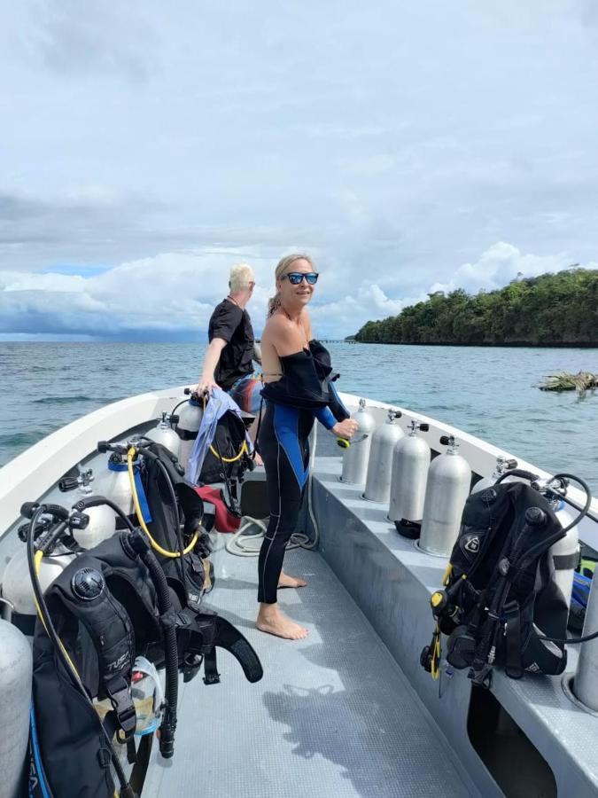 Maratua Dive Center And Lodge Maratua Island Exteriör bild